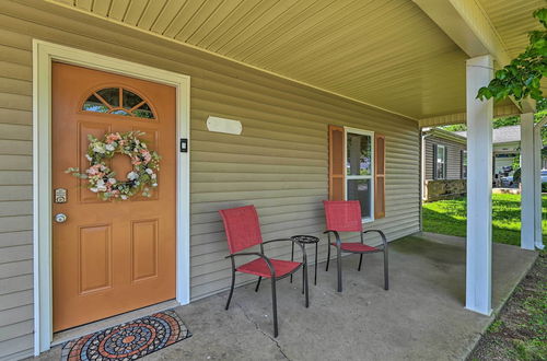 Photo 23 - Quaint Downtown Murfreesboro Cottage w/ Lush Yard