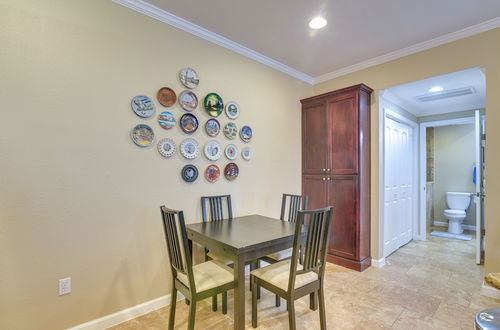 Photo 19 - Walkable Galveston Condo: Close to the Beach