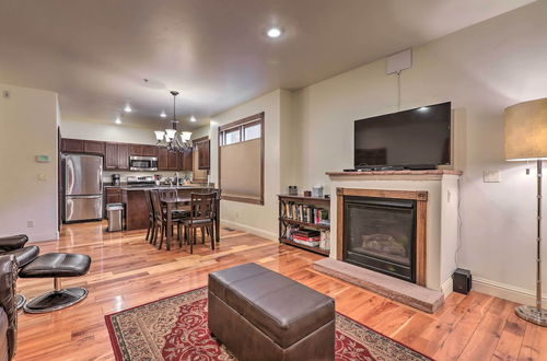 Photo 25 - Cozy Central Glenwood Springs Condo w/ 2 Decks