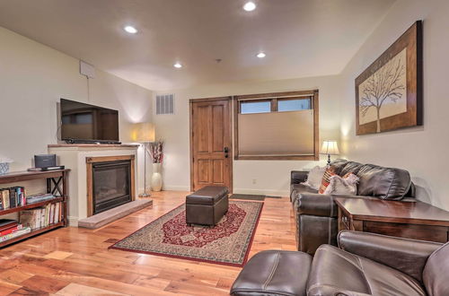 Photo 12 - Cozy Central Glenwood Springs Condo w/ 2 Decks