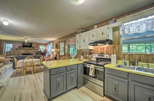 Foto 8 - Smoky Mtn Hideaway: Screened Porch & Fire Pit