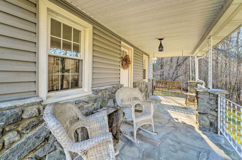 Photo 6 - Spacious Newland Home w/ Deck + Views