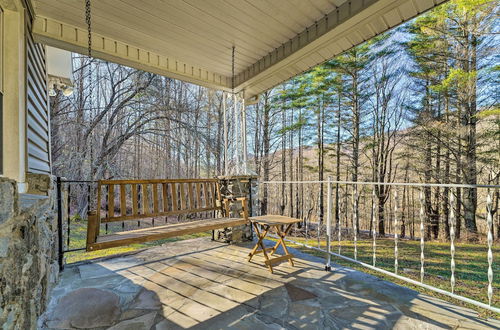 Photo 25 - Spacious Newland Home w/ Deck + Views