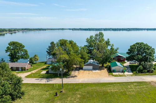 Photo 13 - Updated Cabin With Hot Tub: Walk to Boat Ramp