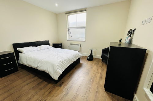 Foto 2 - 1-bed Apartment in Ealing, 3 Mins From Station