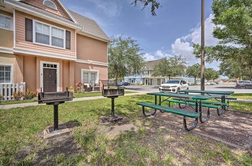 Foto 14 - Bright + Roomy Kissimmee Townhome: 9 Mi to Disney