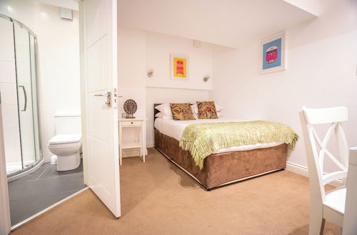 Photo 34 - Pod Rooms - Nell Gwynn House Apartments