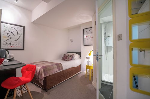 Photo 26 - Pod Rooms - Nell Gwynn House Apartments