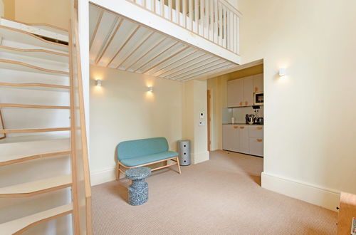 Photo 11 - Grand Studio Suite in Historic Camden Terrace