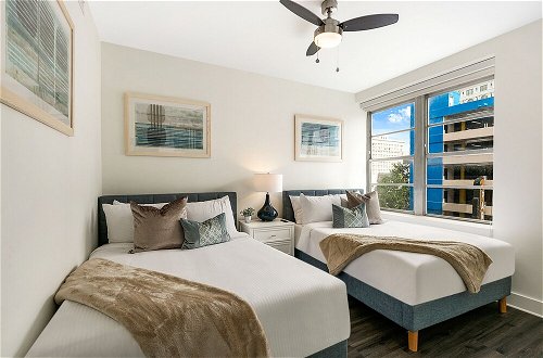 Photo 14 - Spacious Luxury: 4BR Condo Moments from French Quarter