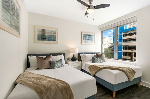 Photo 11 - Spacious Luxury: 4BR Condo Moments from French Quarter