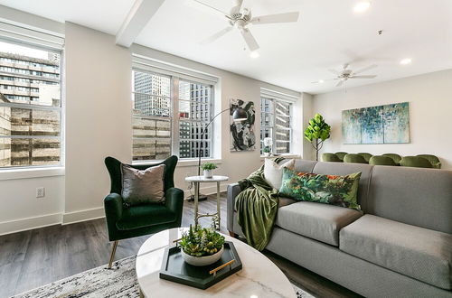 Foto 29 - Spacious Luxury: 4BR Condo Moments from French Quarter