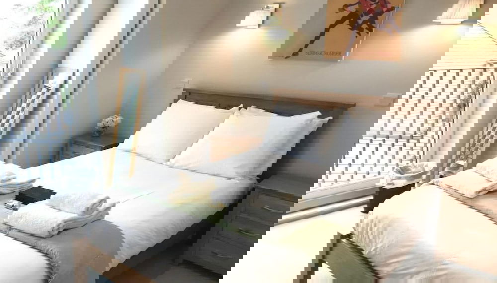 Apartment in Cambridge with garden - Photo 1