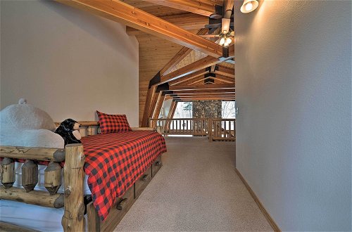 Photo 15 - Wild Huckleberry Alpine Cabin: Fireplace & Deck