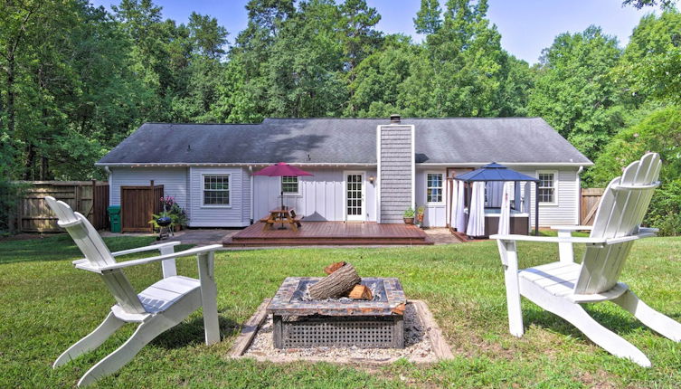 Foto 1 - Lovely Mtn Cottage w/ Hot Tub, BBQ & Fire Pit