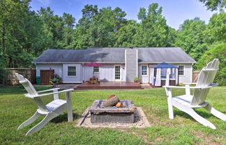 Photo 1 - Lovely Mtn Cottage w/ Hot Tub, BBQ & Fire Pit