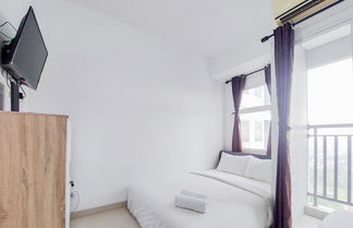 Foto 1 - Cozy And Enjoy Living Studio Room At Serpong Garden Apartment