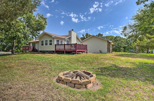 Photo 27 - Table Rock Lake Getaway w/ Fire Pit, Deck & Grill