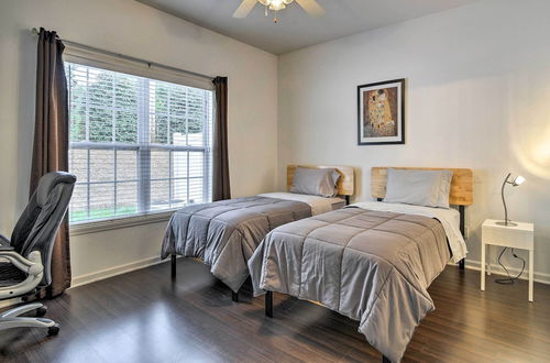 Photo 17 - Inviting High Point Townhome With Patio + Privacy