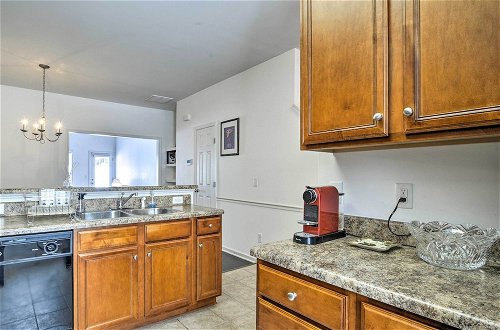Foto 15 - Inviting High Point Townhome With Patio + Privacy