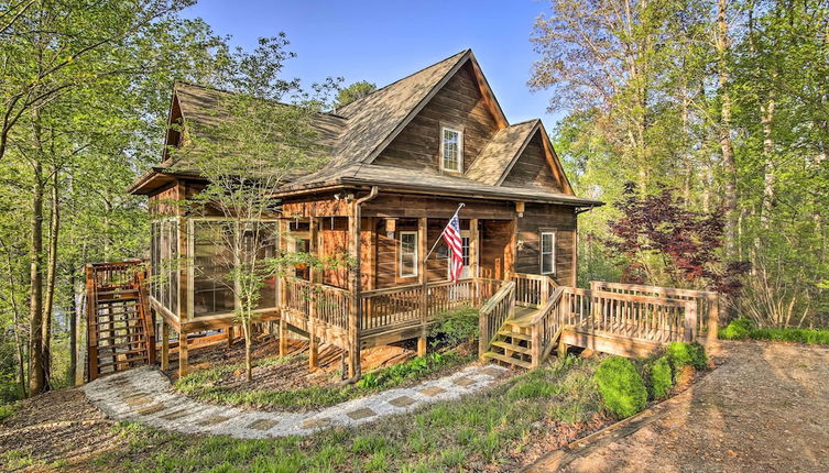 Foto 1 - Lakefront South Carolina Abode w/ Deck & Boat Dock