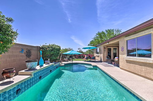 Foto 5 - Buckeye Home w/ Pool, Putting Green & Sun Porch