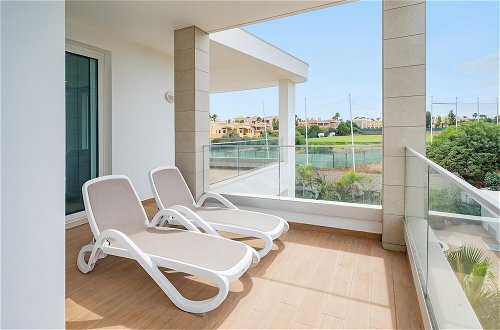 Photo 15 - Sunset Holiday Apartment by Ideal Homes Porto de Mos Lagos