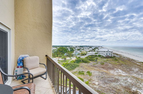 Foto 30 - Resort-style Condo w/ Balconies & Beach Views