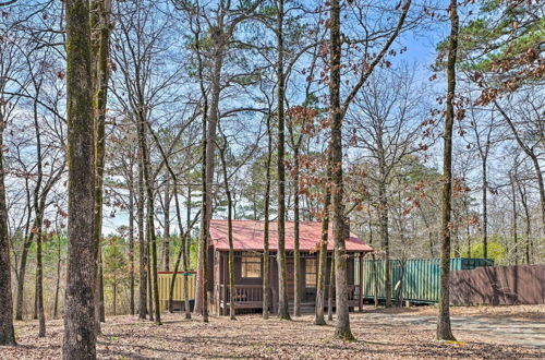 Photo 3 - Pet-friendly Hochatown Studio Cabin w/ Hot Tub