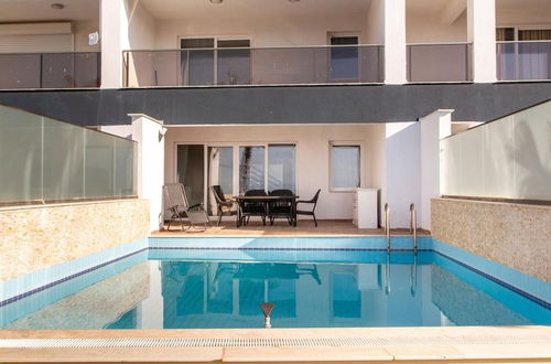 Photo 23 - Spacious Flat With Pool in Kusadasi