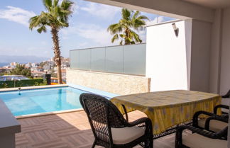 Foto 2 - Spacious Flat With Pool in Kusadasi