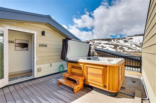 Foto 18 - Luxe Silverthorne Home w/ Rooftop View & Hot Tub