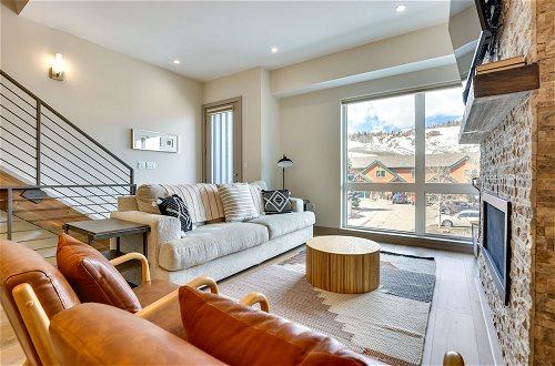 Foto 11 - Luxe Silverthorne Home w/ Rooftop View & Hot Tub