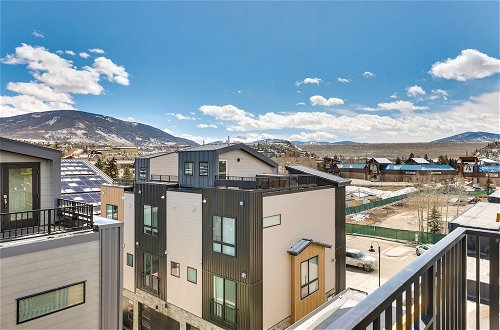 Foto 15 - Luxe Silverthorne Home w/ Rooftop View & Hot Tub
