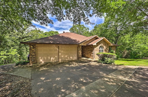 Photo 20 - Lakefront Getaway w/ Private Dock & Kayaks