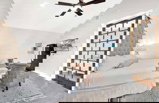 Photo 3 - Schubert Inn Suite A With Pool-grill - 2blks to Main