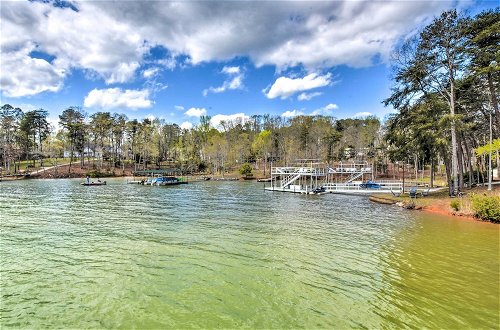 Photo 11 - Bright Oasis on Lake Hartwell w/ Boat Dock