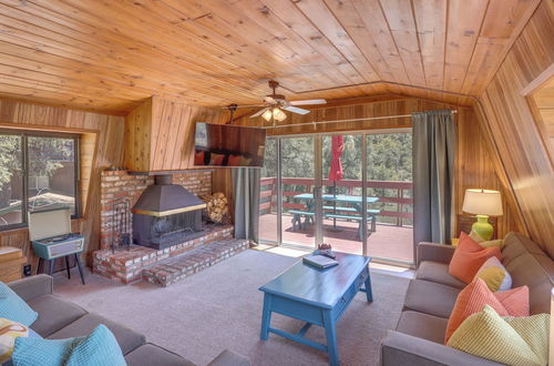 Photo 9 - Colorful Alpine Cabin w/ Deck & Mountain View