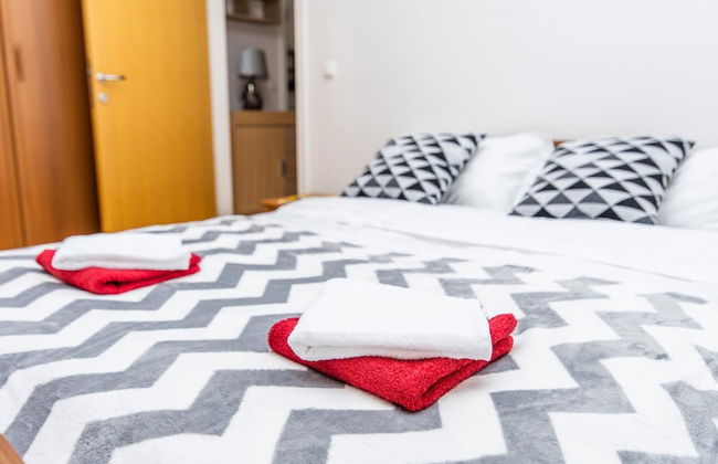 Modern 2bdr Apartment in the Center- Free Parking - Foto 11