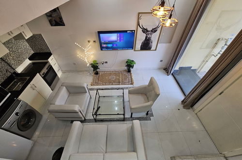 Photo 13 - Amazing One-bedroom Villa Townhouse