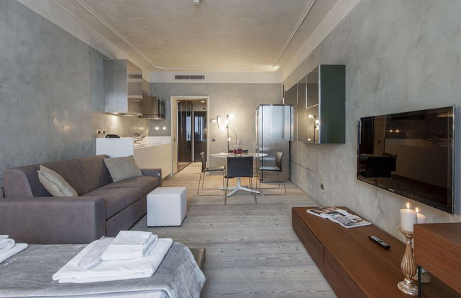 Milan Royal Suites & Luxury Apartments - Photo 31