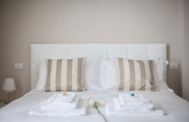 Milan Royal Suites & Luxury Apartments - Photo 11