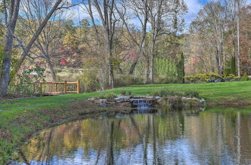 Photo 17 - Stunning Asheville Home: Hot Tub + Fire Pit