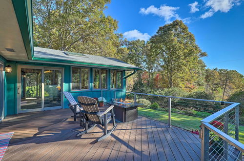 Photo 14 - Stunning Asheville Home: Hot Tub + Fire Pit