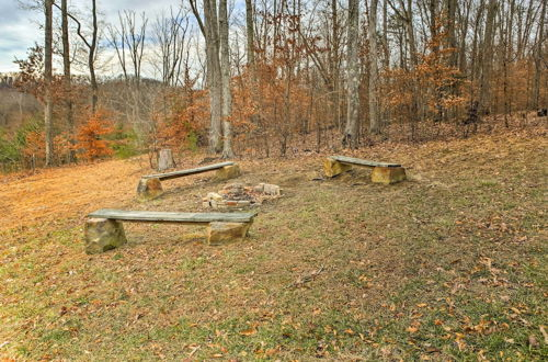 Foto 28 - Underwood Home w/ 40 Acres: Fire Pit, Private Lake