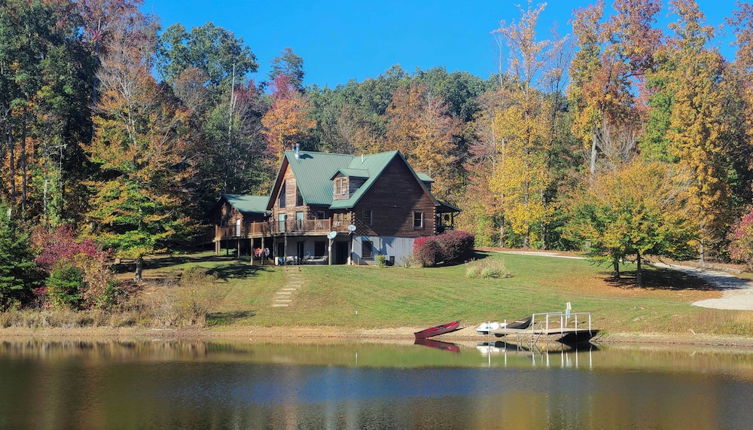 Foto 1 - Underwood Home w/ 40 Acres: Fire Pit, Private Lake