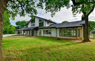 Foto 1 - Sprawling Pilot Point Home w/ Pool on 45 Acres