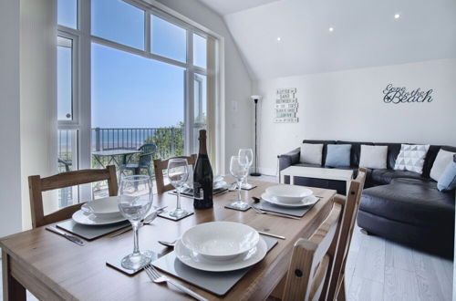 Photo 14 - Campbell - 2 Bedroom Apartment - Pendine