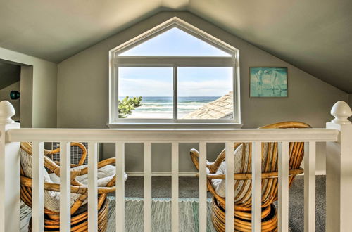 Foto 6 - Oceanfront Escape w/ Pacific Views: Surf & Explore