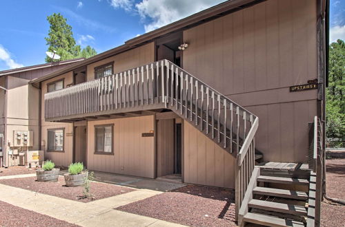 Photo 5 - Pinetop Condo w/ Deck, Grill, 30 Mi to Sunrise Ski